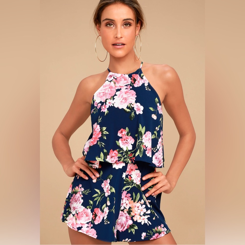 Lulus Feeling Whimsical navy blue floral print sleeveless romper, size small